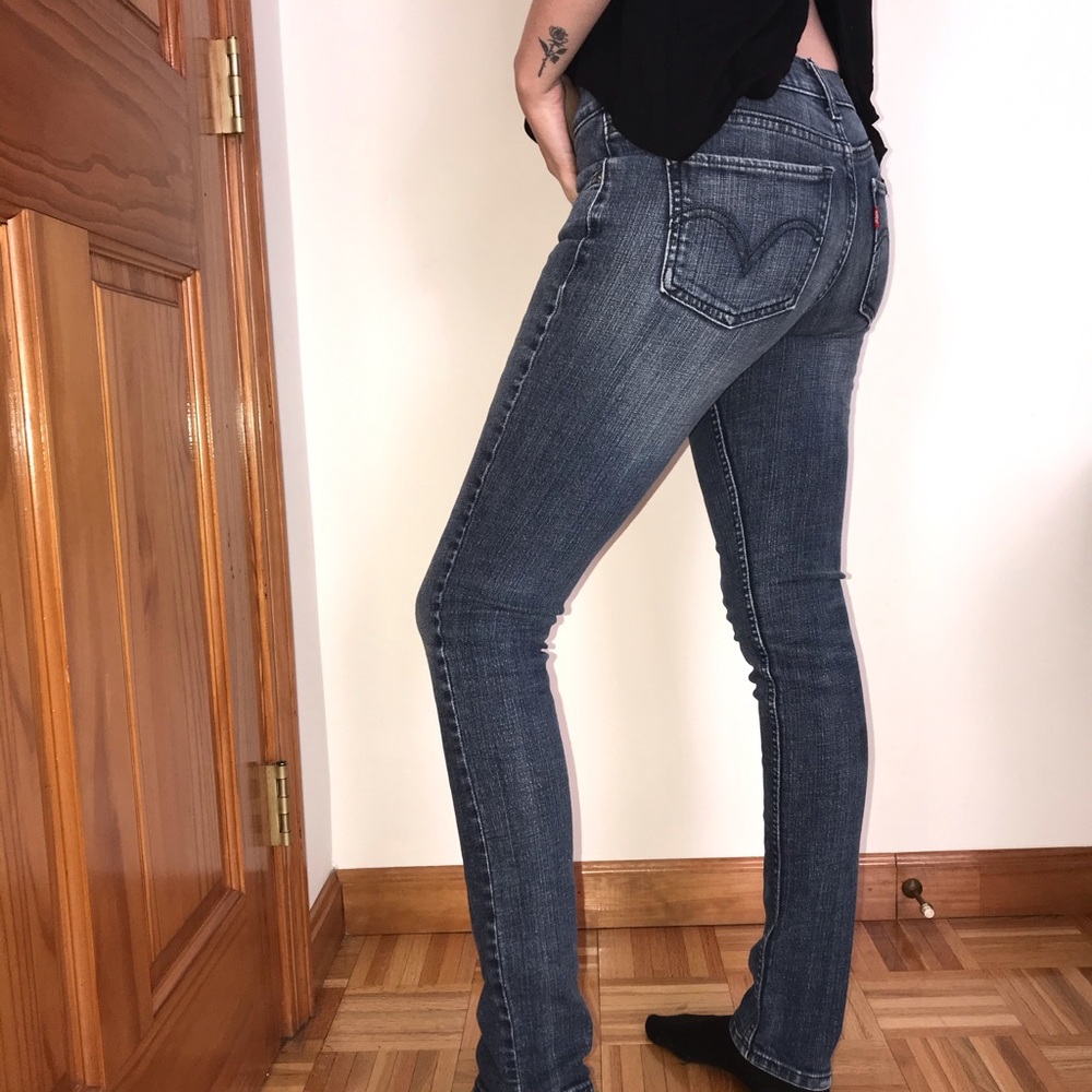 LEVI’S